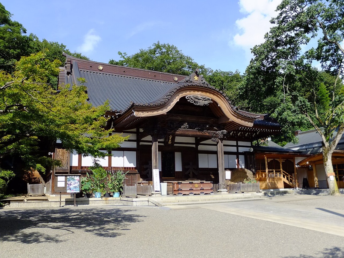 Jindaiji / Chofu streetscape · not the restaurant